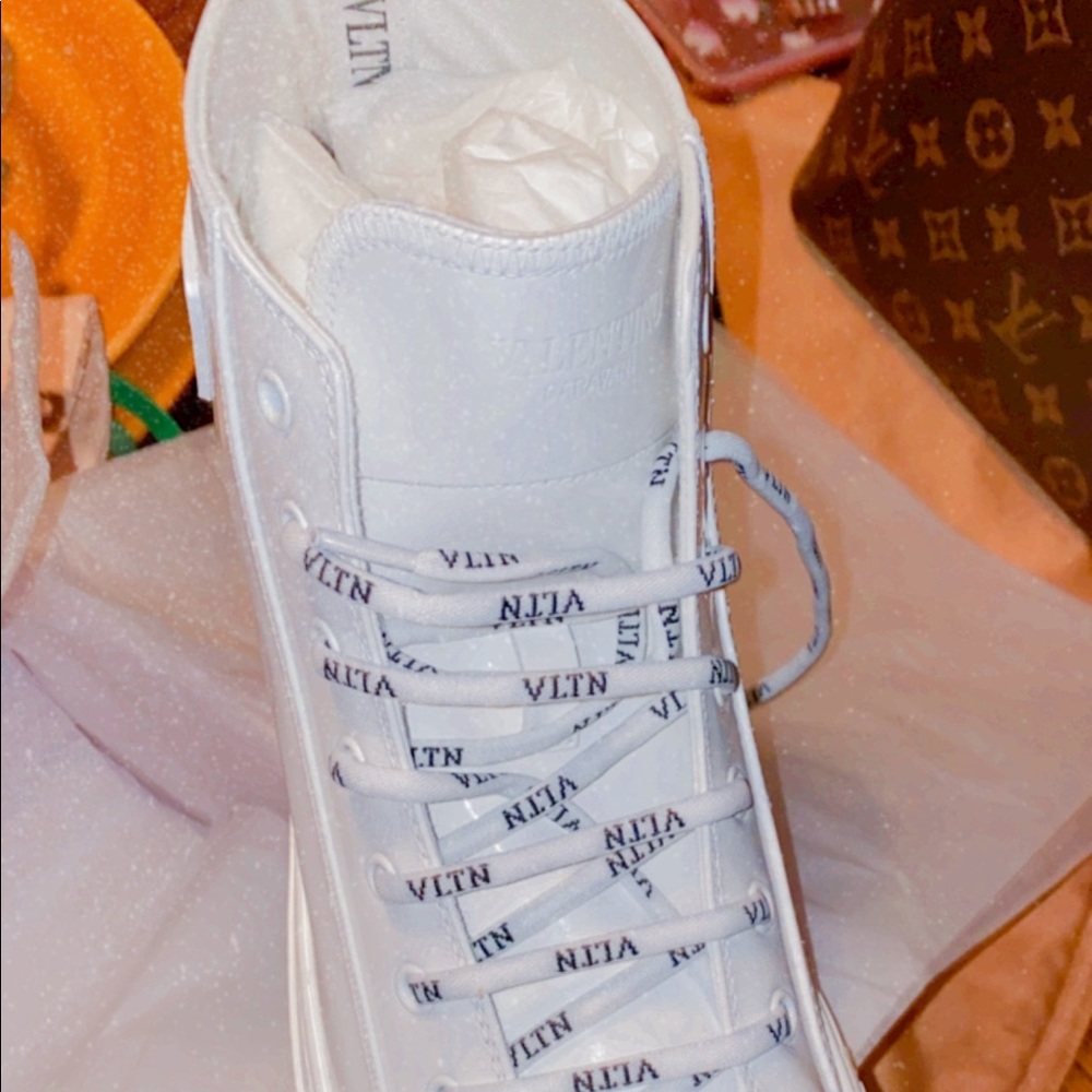 Valentino unisex sneakers